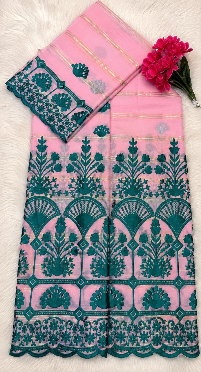 Salouva rose et vert canard brodée motifs paon et floraux