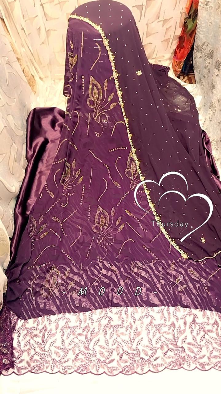 Salouva 3 pièces violet prune brodé avec voile et dentelle