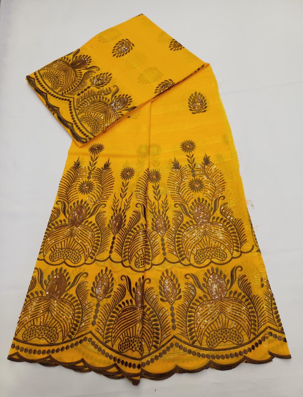 Tissu dentelle africain violet avec broderies dorées luxueuses