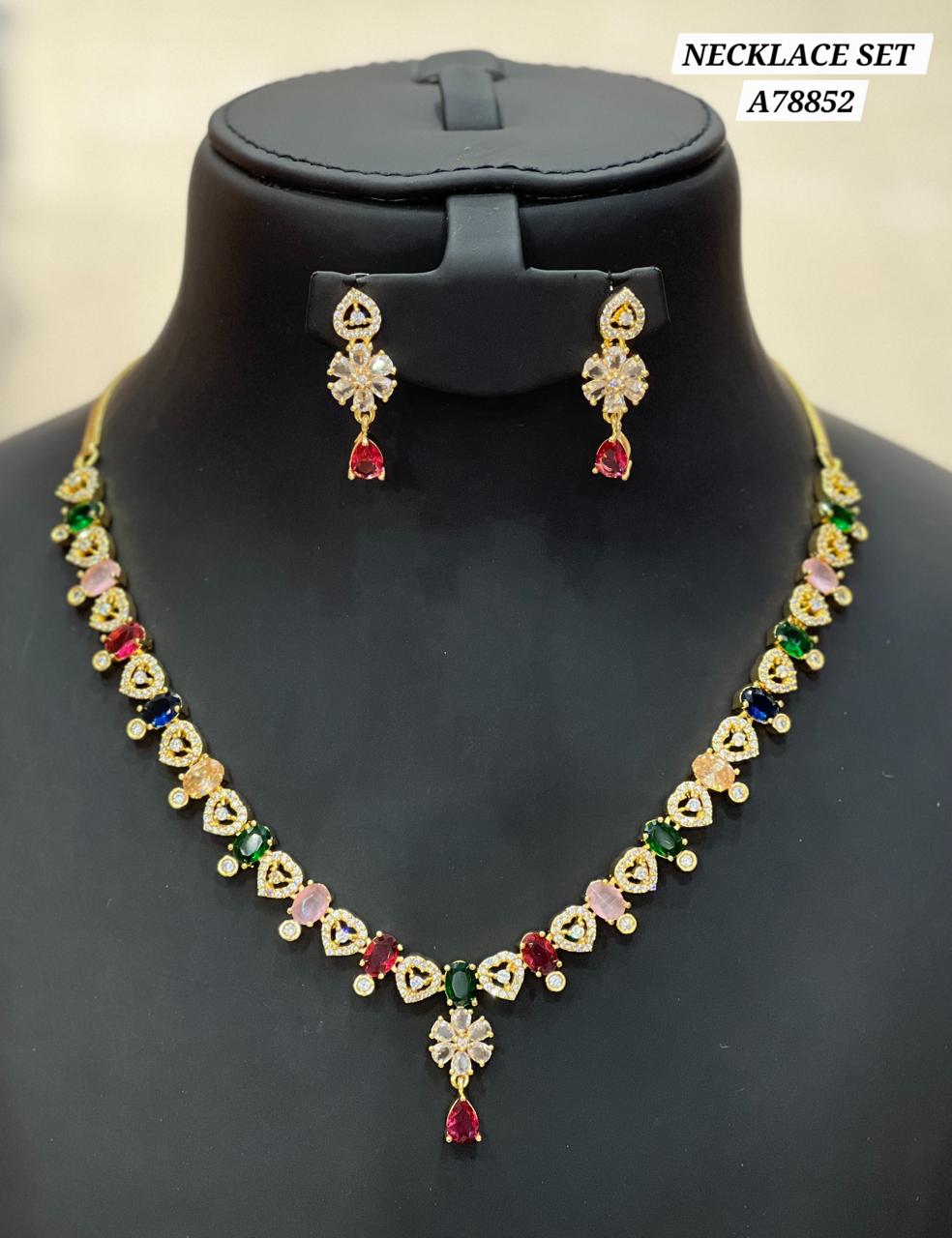 Parure collier plaqué or multicolore A78852