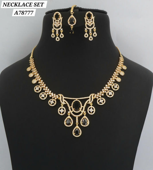 Parure collier plaqué or médaillons A78298