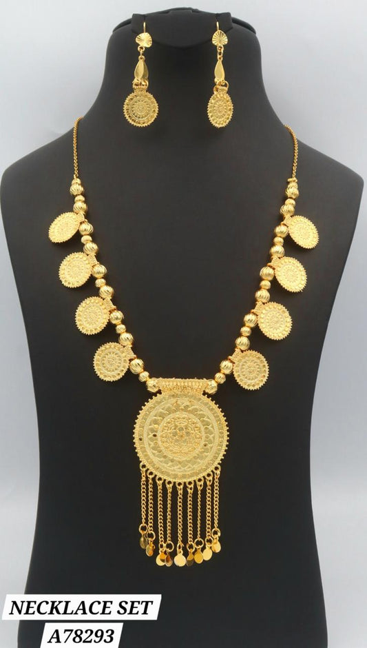 Parure collier plaqué or pièces et franges A78293
