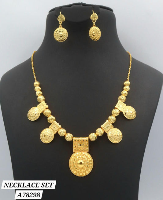 Collier plaqué or minimaliste pièces rondes A24951