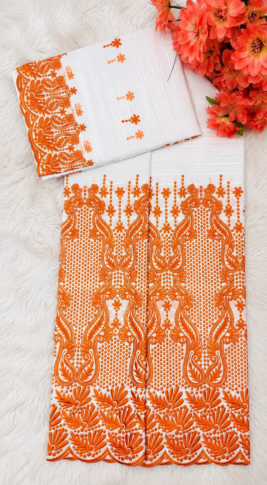 Salouva gris argenté brodée rouge vif motifs floraux et médaillons