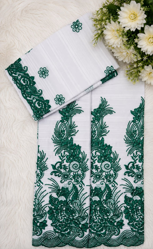Salouva gris argenté brodée blanche et dorée motifs floraux denses royaux