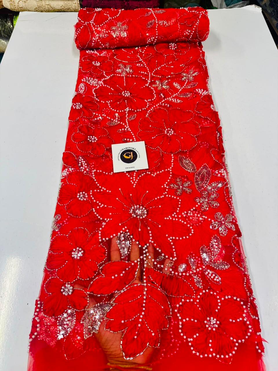Tissu tulle 3D noir fleurs et feuillages ton sur ton cristaux Swarovski