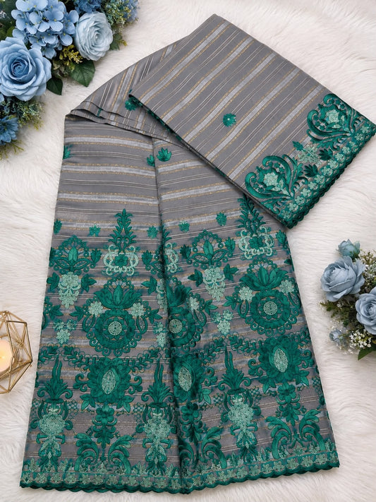 Salouva brodé vert et rose