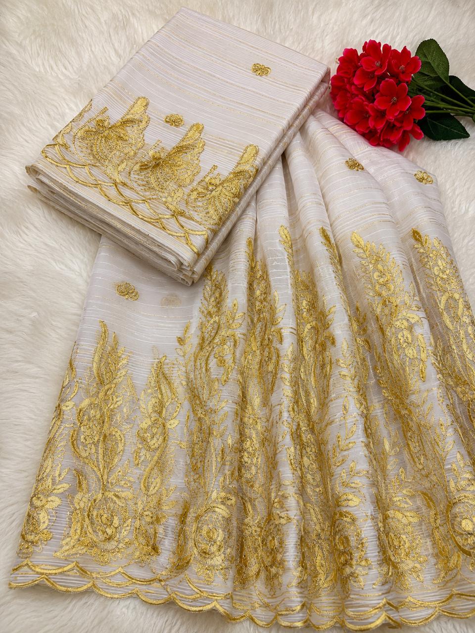 Salouva blanc et or arabesques brodée motifs floraux dorés