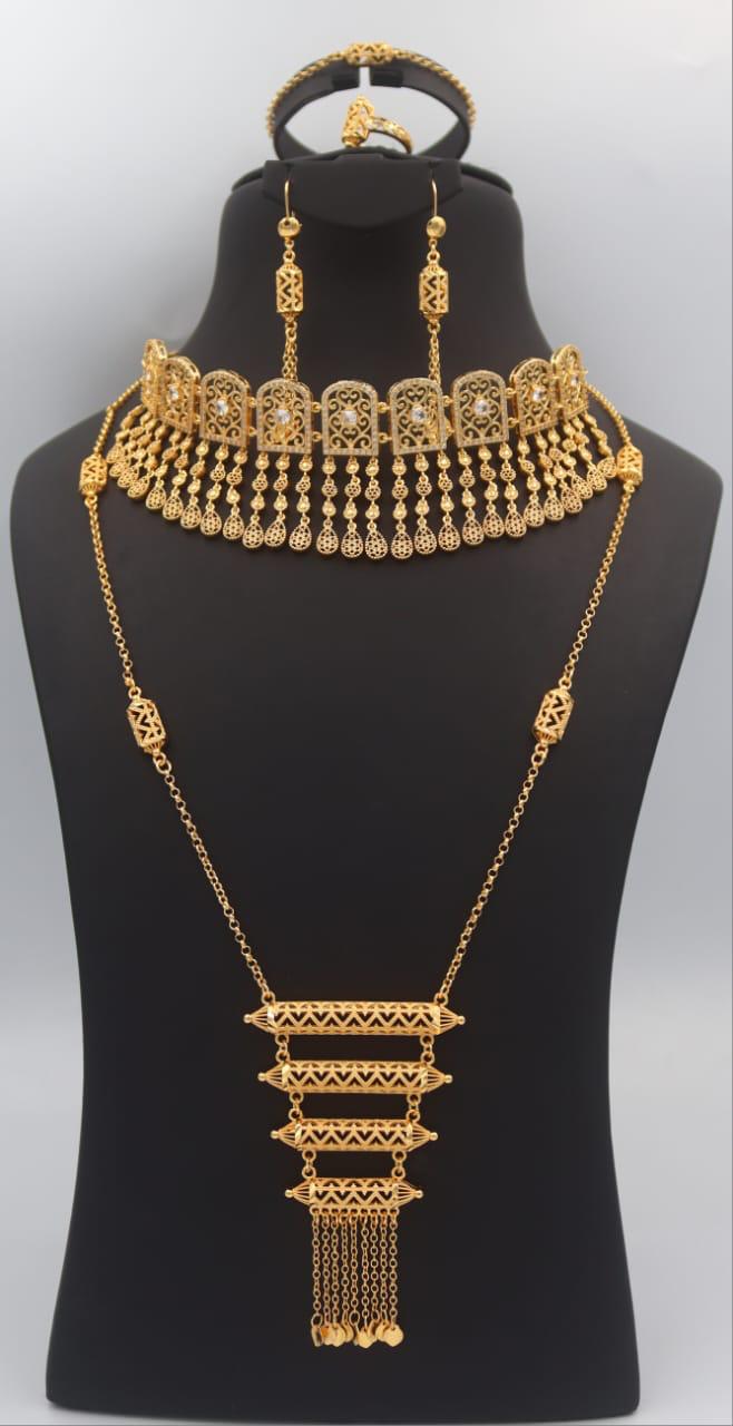 Parure bijoux dorée 5 pièces collier filigrane et sautoir rectangulaire