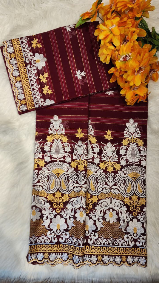 Salouva bordeaux brodée blanche motifs floraux feuillages et arabesques