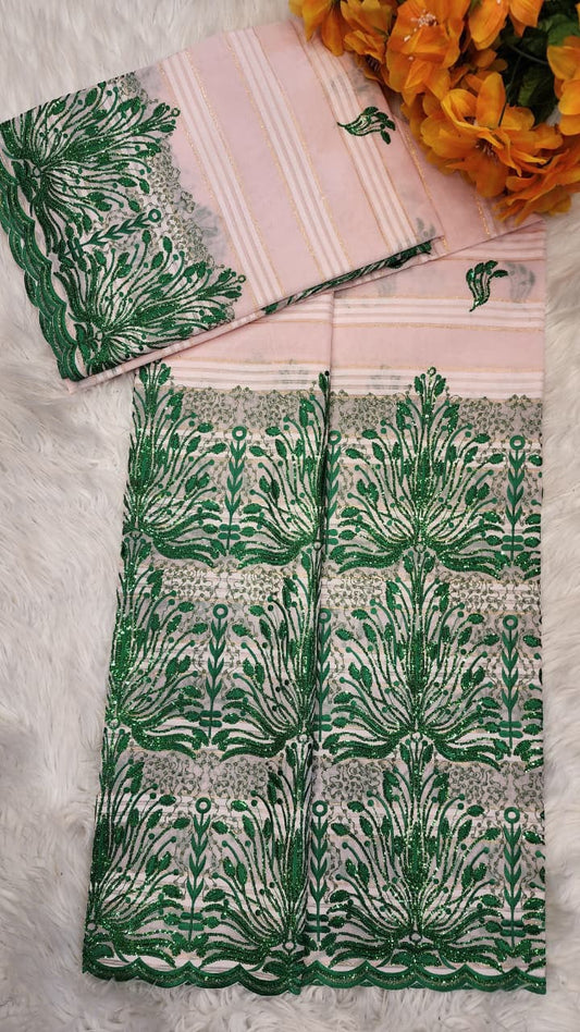 Salouva bleu ciel brodée dorée avec sequins motifs arbres et flammes