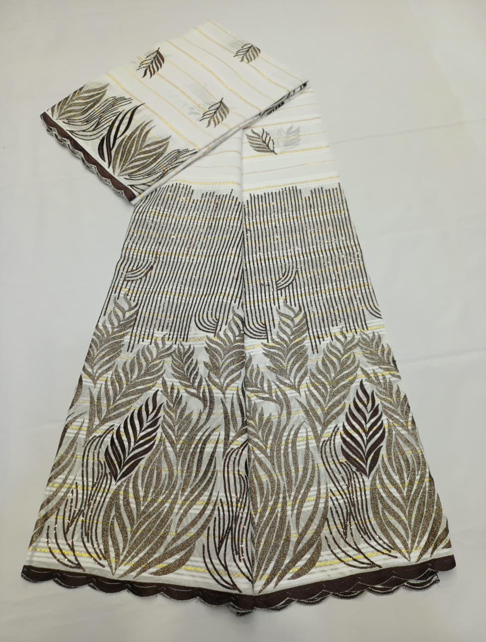 Tissu dentelle africain jaune avec grandes fleurs violettes